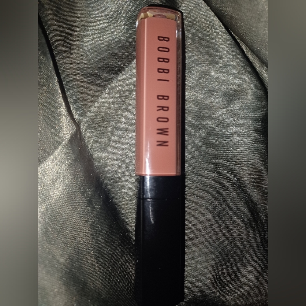 Bobbi Brown lip gloss